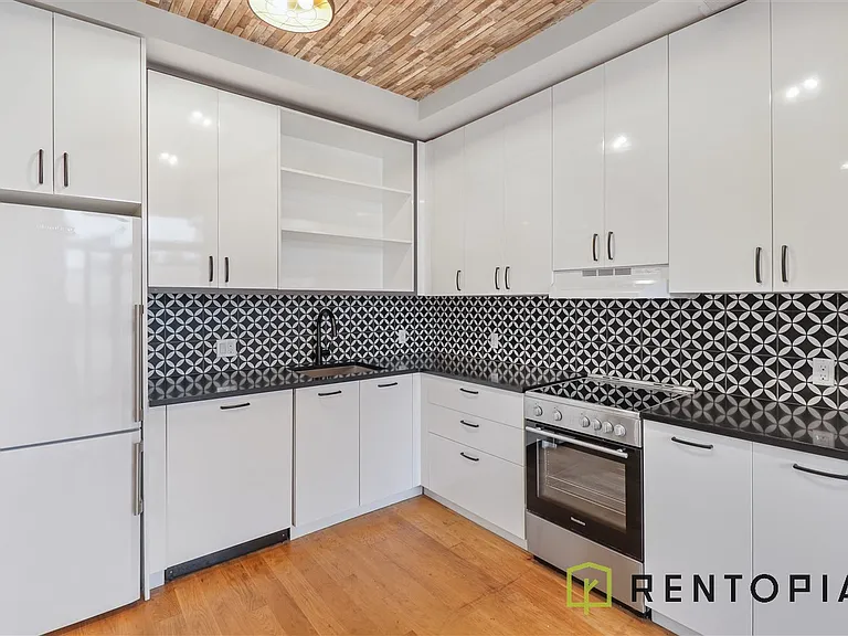 889 Bushwick Ave #501N — Photo 3