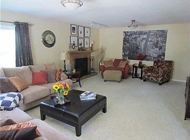 3rd image of 3504 Breezeway Dr