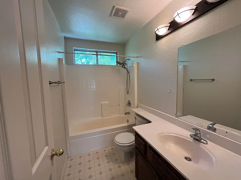 2821 Babson Dr — Photo 12