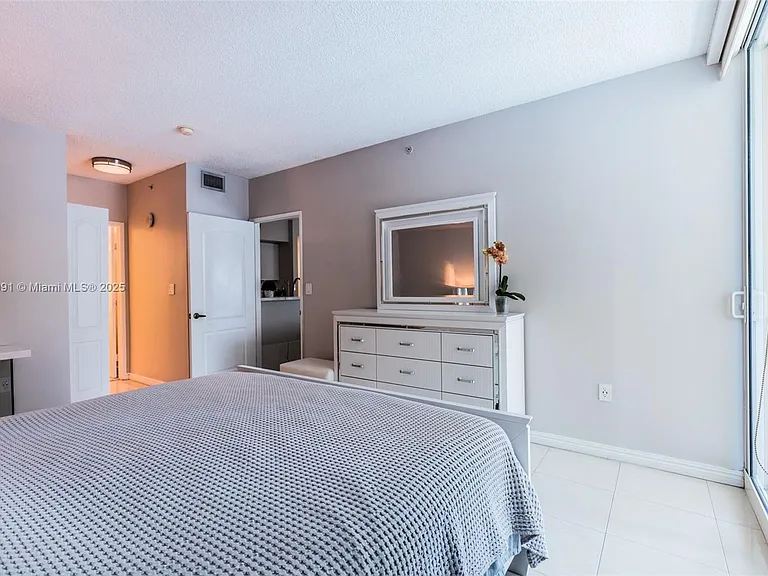 17555 E Atlantic Blvd #603 — Photo 34