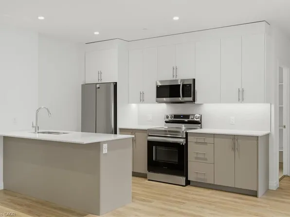 525 New Dundee Rd #525, Kitchener, ON N2P 0K8