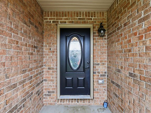 5th image of 609 Northfork Dr