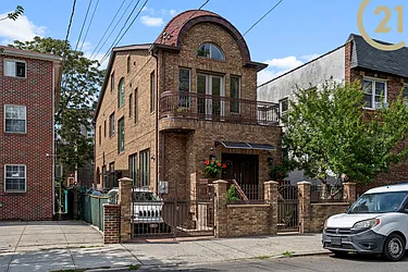2526 East 14th Street