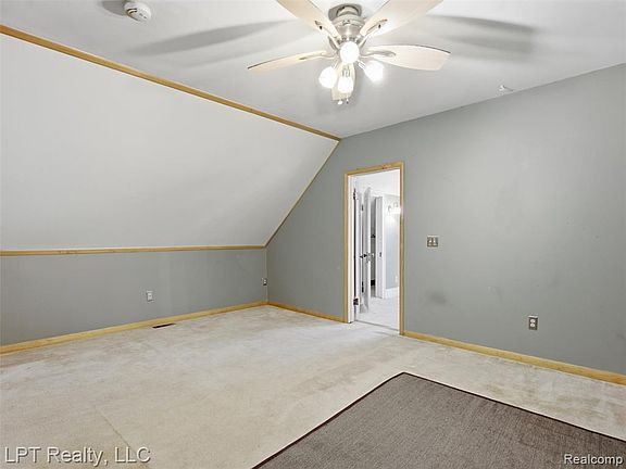 3rd image of 2246 Norwalk St #1
