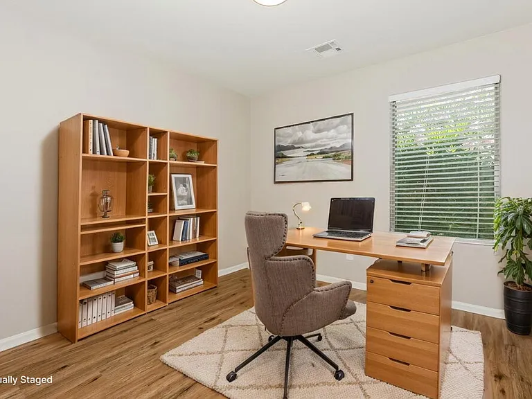 1084 S Olympic Dr — Photo 14