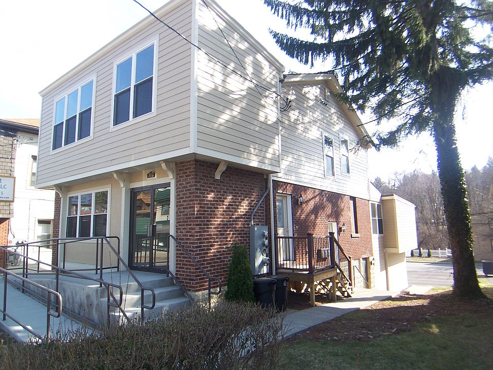 1st image of 302 Castle Shannon Blvd Floor 2