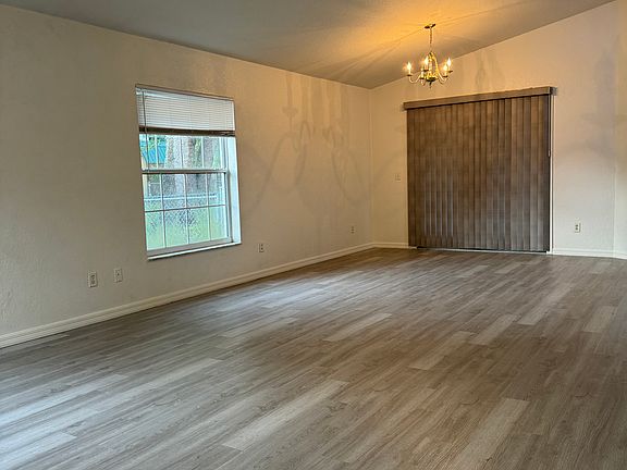 3rd image of 120 Eagle Point Blvd