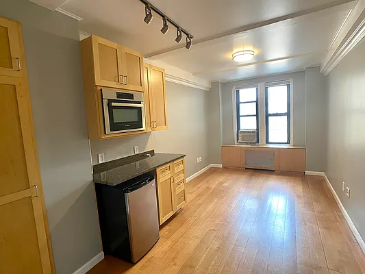 Rented by Tourma Realty LLC | media 19