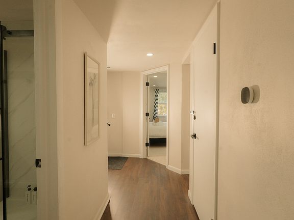 2nd image of 6605 N Sheridan Rd #2