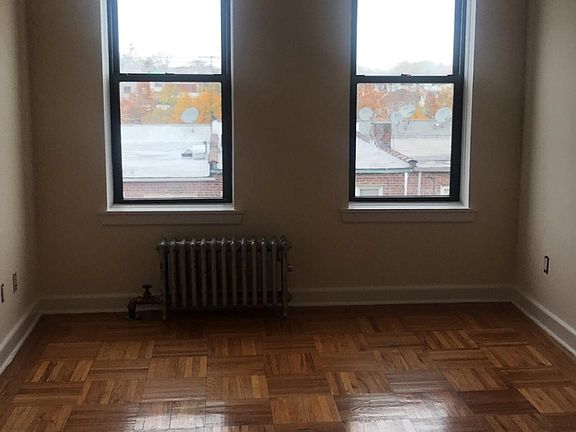4th image of 1115 63rd St #4