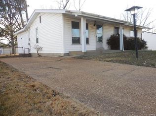 11108 Golf Crest Dr, Saint Louis, MO