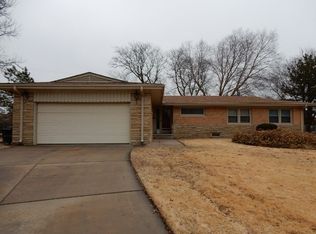 1316 N Arrowhead Dr, Wichita, KS 67203