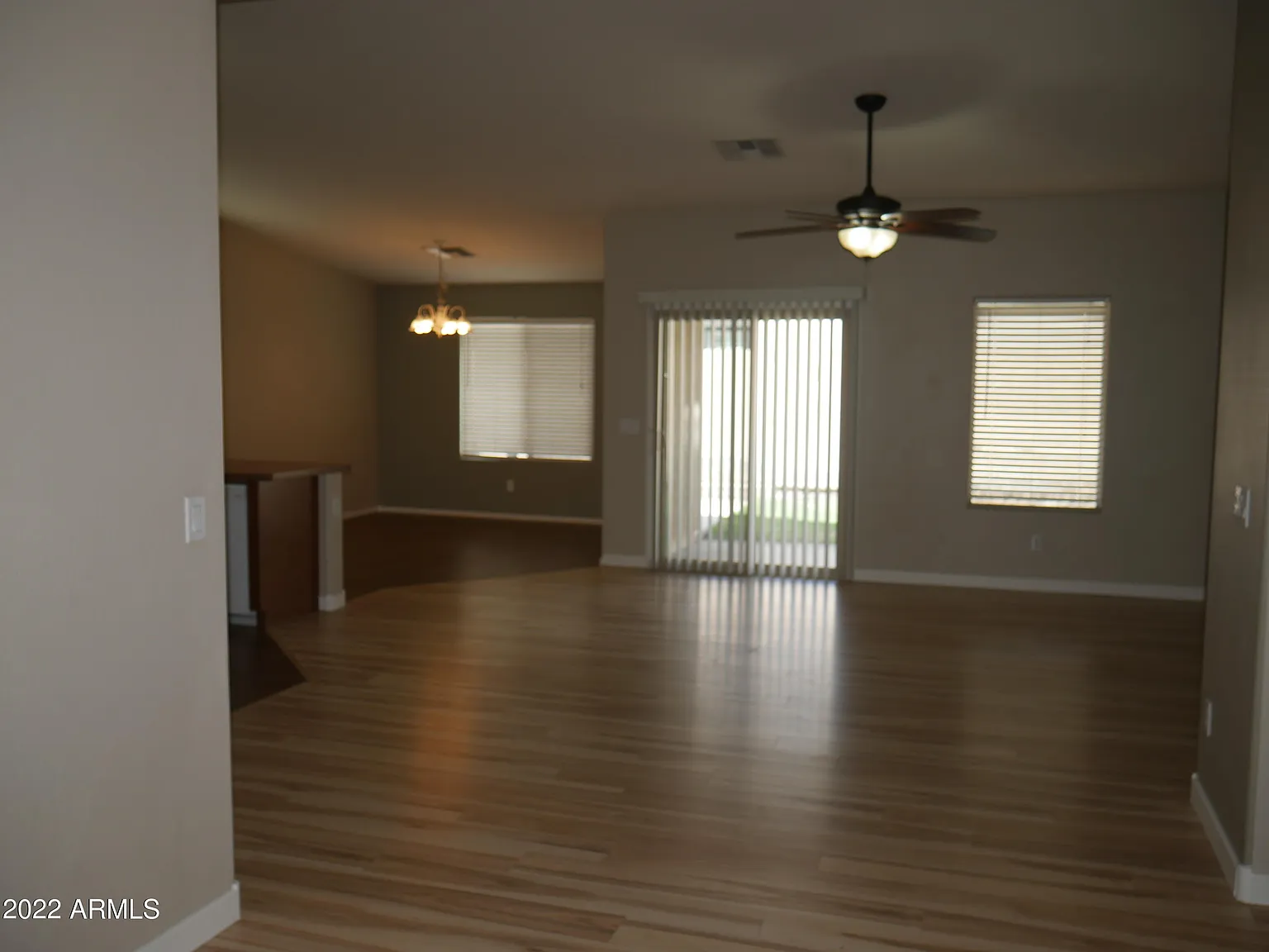 3 bed, 2.0 bath, 1558 sqft, $1,995 — Photo 2