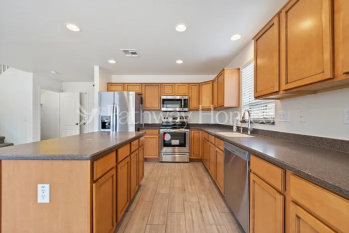 41166 W Sanders Way — Photo 6