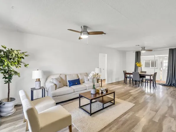 5852 68th St, Sacramento, CA 95824