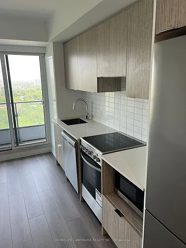 395 Bloor St E Photo 1