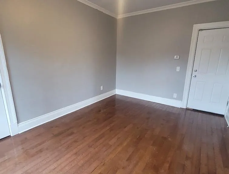 1147 S Plymouth Ave #2 — Photo 7