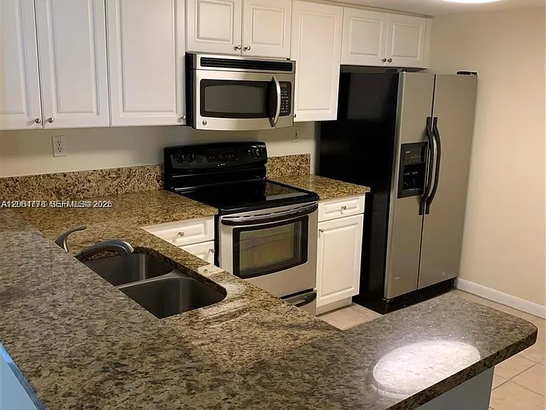 520 SE 5th Ave #2409 — Photo 8