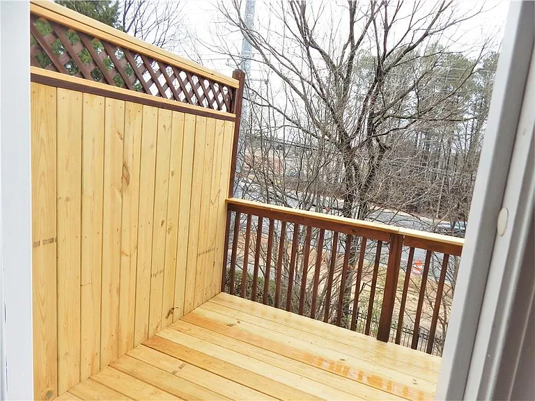 10829 Yorkwood St — Photo 25