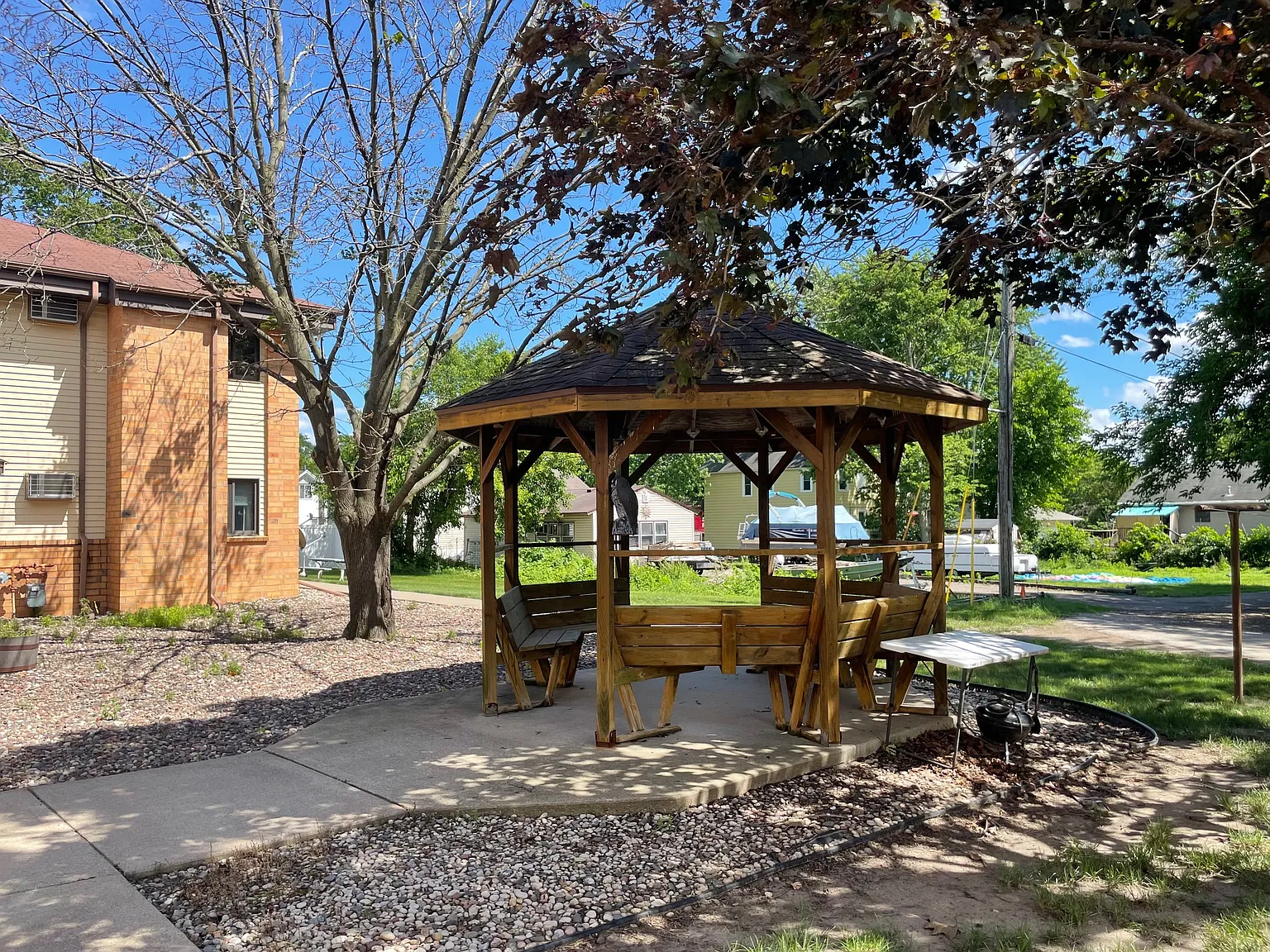 Studio, 500 sqft, $500 — Photo 2