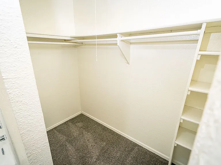 Tamarack Place Apartments — Photo 67