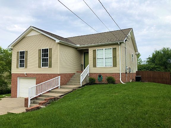 2nd image of 105 Cimmaron Dr