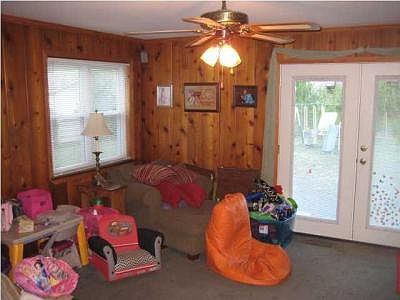 4th image of 706 Shady Dr