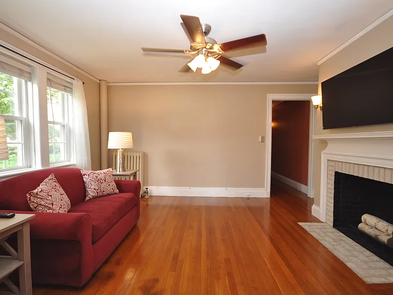 298 Main St #12 — Photo 17
