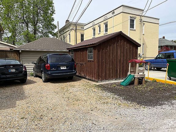 Garden shed & parking area