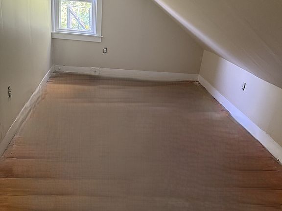 5th image of 284 E St #2
