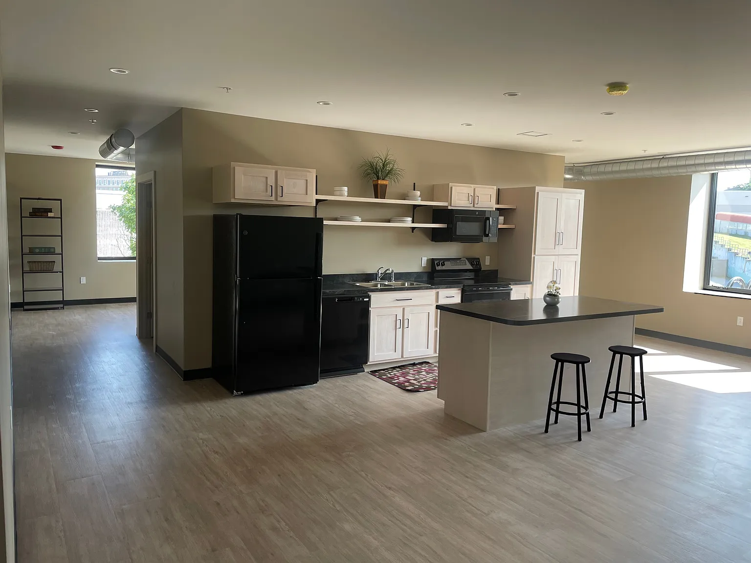1 bed, $1,600 — Photo 1