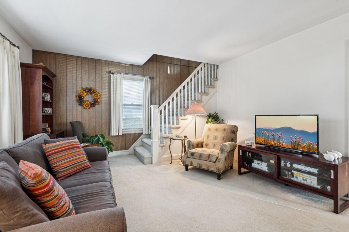 next background image