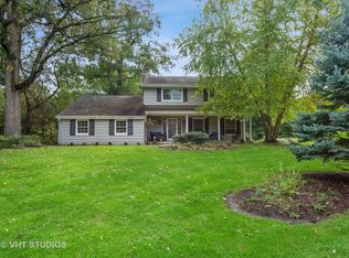 160 Hawthorne Way, Trout Valley, IL 60013