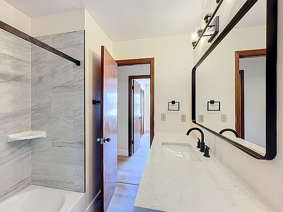 4th image of 7015 Couperin Blvd Room B