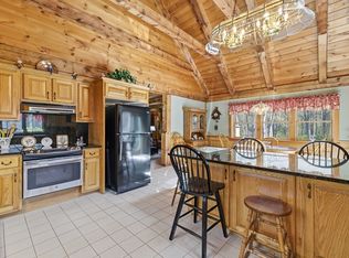 22 Country Ln, Berkley, MA 02779