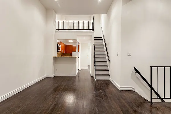 Rented by Mirador Real Estate | media 28