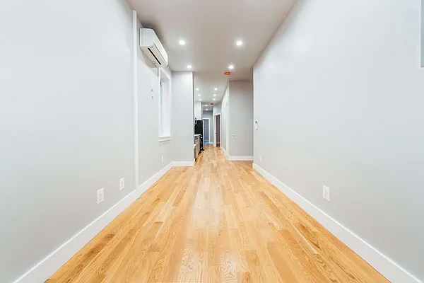 Rented by Nooklyn NYC LLC | media 4