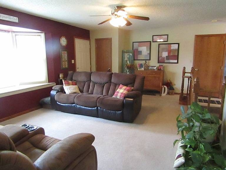 1285 N Brookside Dr, Colby, KS 67701 Zillow