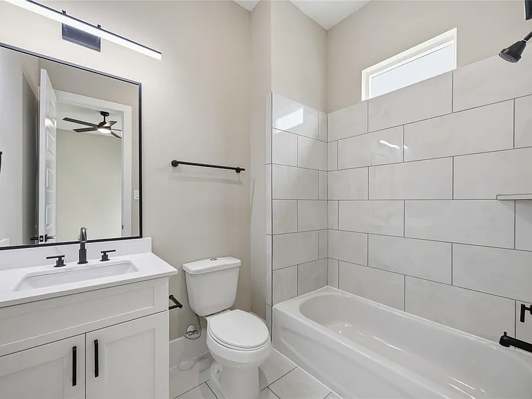 4013 Griggs Rd #B — Photo 29