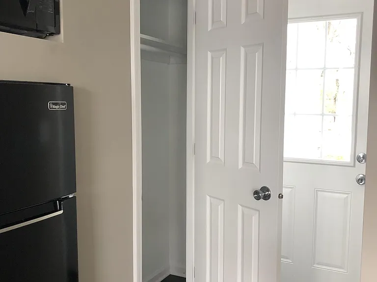 1590 Main St #1 — Photo 8