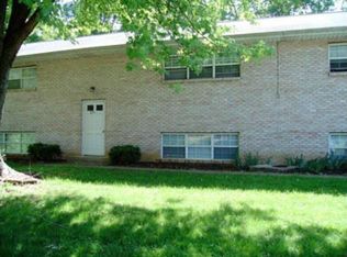 830 Clifton Heights Rd APT 4, Hummelstown, PA 17036