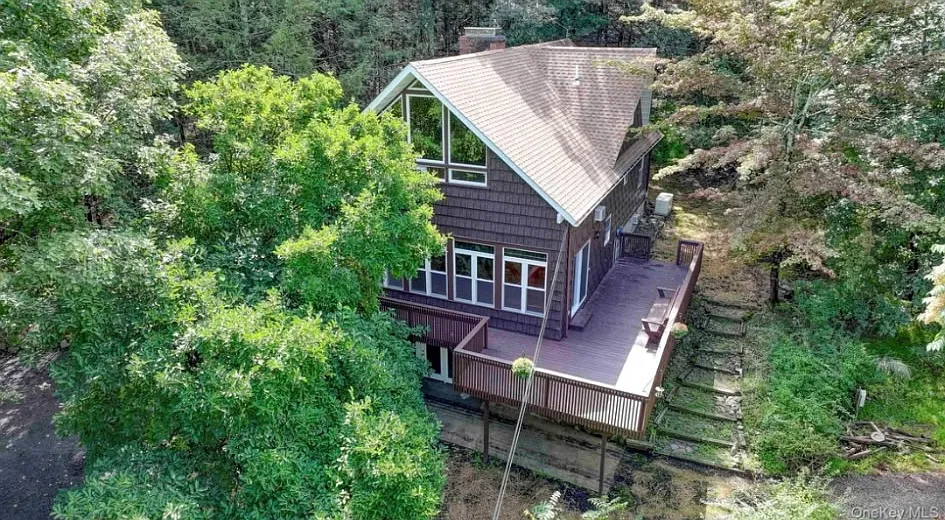 53 W Corbett Rd