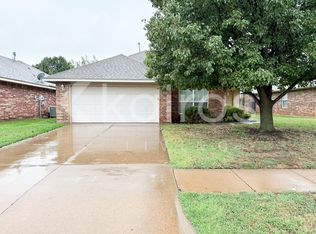 17305 Bronze Ln, Edmond, OK 73012