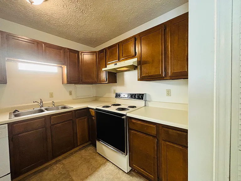 1233PB -Ellett Road Duplexes -Lester - M — Photo 9