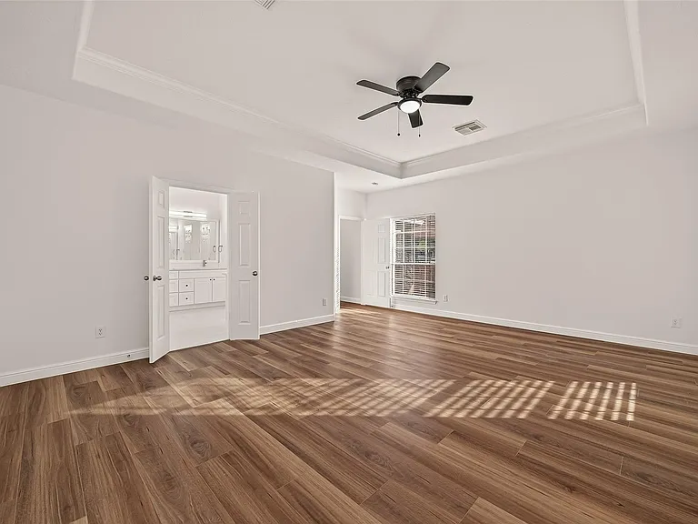 2834 Martina Dr — Photo 25