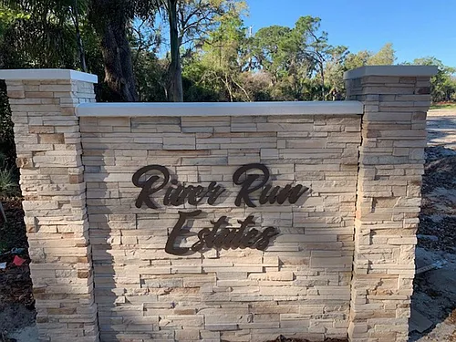 2921 River Run Way Photo 1