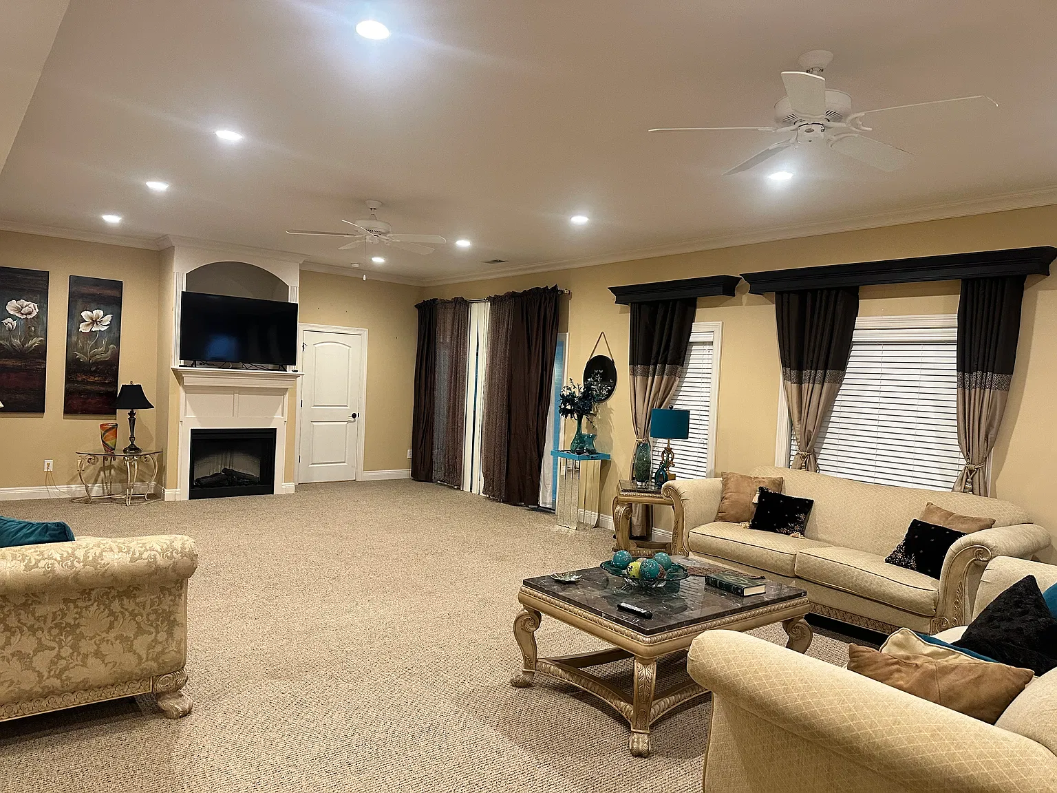 2 bed, 2200 sqft, $2,500 — Photo 3