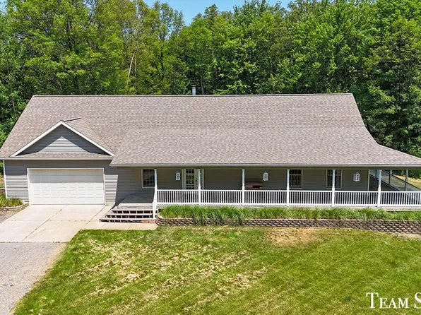 13157 117th Ave, Grand Haven, MI 49417