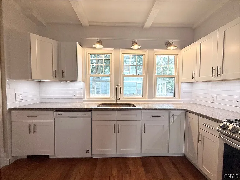 203 Keyes Ave — Photo 15
