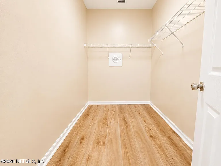 550 Drysdale Dr — Photo 13